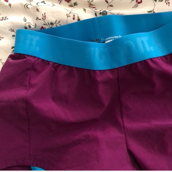 Nike double layer shorts size xs - Picture 4 of 4